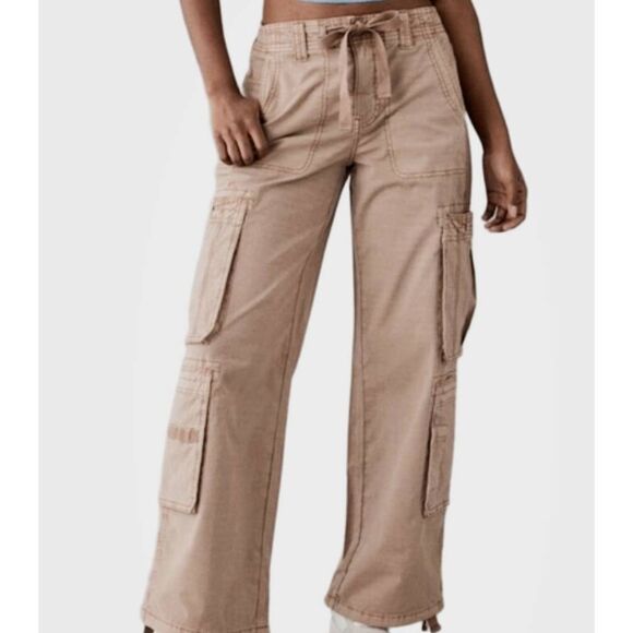 NWT American Eagle Pants Women's 2 Pink High Rise Wide Leg Cargo Jogger Baggy - Picture 1 of 5